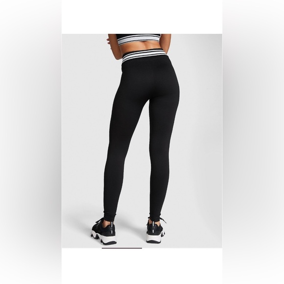 PINK Victoria's Secret Black Leggings flip it seamless fold over leggings - Picture 3 of 8